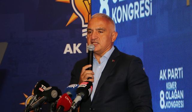 Bakan Ersoy: "Antalya'yı, Antalyalıları bilmeden atıp tutmayın"