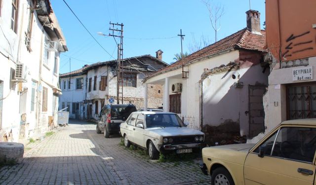 Antalya’nın tarihi yapılarında yangın korkusu! Restore edilmezlerse bir bir yok olacaklar