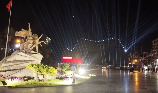 Antalya, Cumhuriyet coşkusunu Kenan Doğulu konseri ile yaşayacak