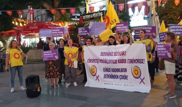 Antalya’da öğretmenler ses yükseltti: "Haddiniz değildir!"