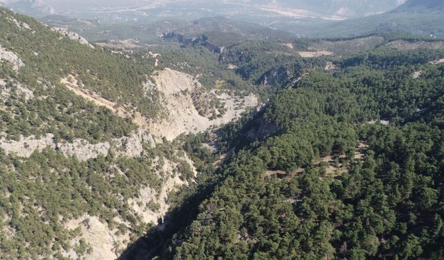 Antalya Doyran’da gergin toplantı! Yüzlerce kişi suyunu korumak için toplandı!