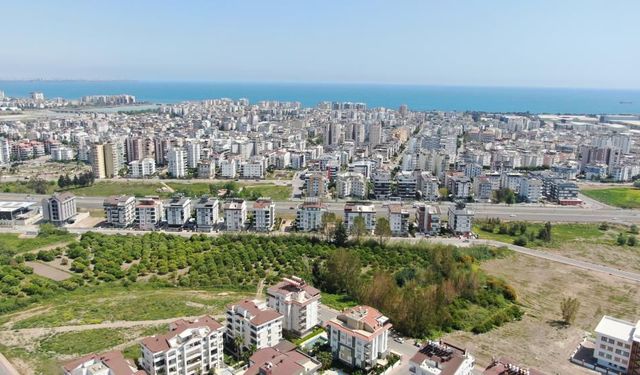 ALTSO Başkanı Erdem, artan kira fiyatlarını yabancıya mülk satışına bağlayanlara sitem etti!