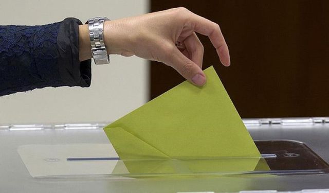 CHP makası açtı: 6 puan fark attı