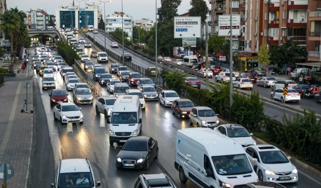 Nail Kamacı: Antalya’da trafik sorununun kaynağı iktidardır