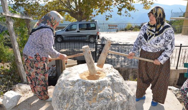 Aksekili kadınlardan, yüzyıllık geleneklerle kış hazırlığı