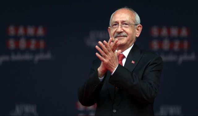 Kılıçdaroğlu'na destek için CHP'li başkanlar ve vekiller Ankara Adliyesi'nde...