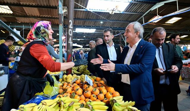 Kepez’de makam sokakta! Mesut Kocagöz çarşı pazar dolaşıyor