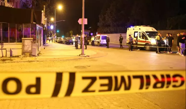 Mersin’de akıl almaz olay: D*vüp, b*çakladı, sonra yaralıyı videoya çekti