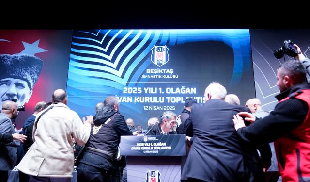 Beşiktaş Divan Kurulu Toplantısında gergin anlar