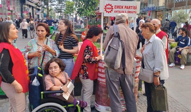 Emek Partisi Antalya'da 1 Mayıs için harekete geçti! İmza kampanyası başlattılar