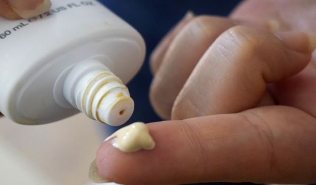 Uzmanlar uyarıyor: "Güneş kremi sadece yazın değil her mevsim kullanılmalı"