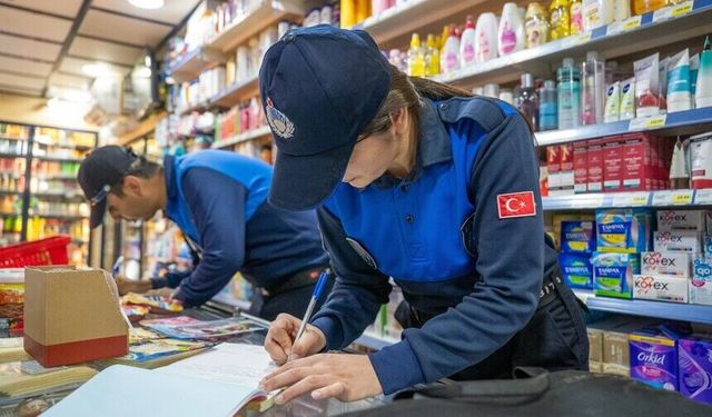Kaş'taki marketlere ceza yağdı