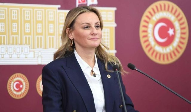 DEVA Partisi'ne İzmir şoku! Milletvekili  partisinden istifa etti
