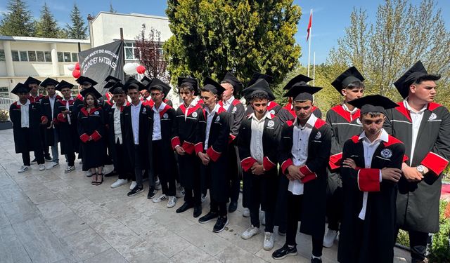Eğirdir’de mezuniyet coşkusu