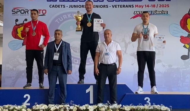 Kemer'in Kick Boks Takımına madalya yağdı!