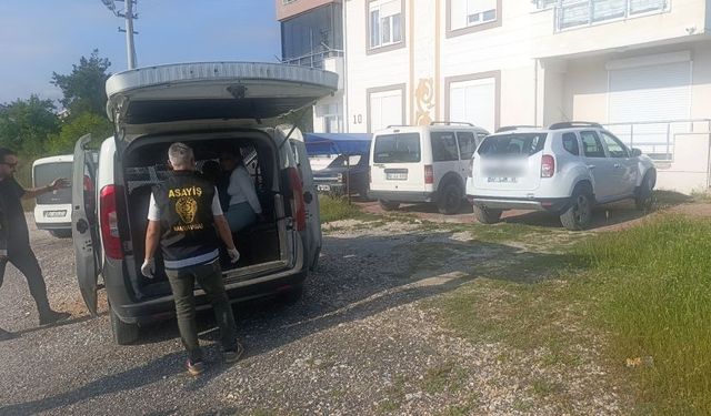 Antalya'da eski belediye başkanının gözü önünde cami avlusundan aracını çaldılar