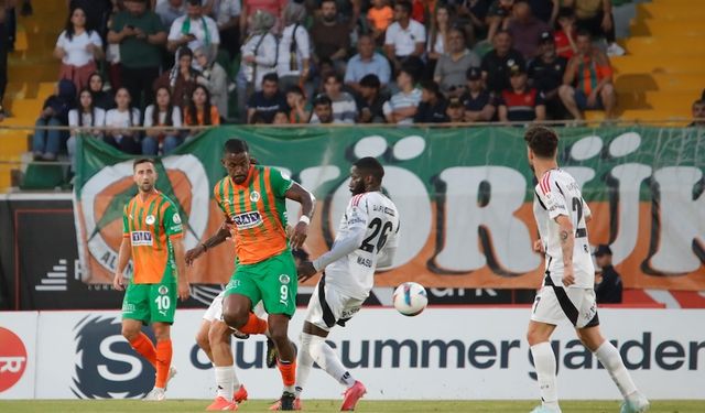 Alanyaspor ilk yarıda Beşiktaş karşısında öne geçti