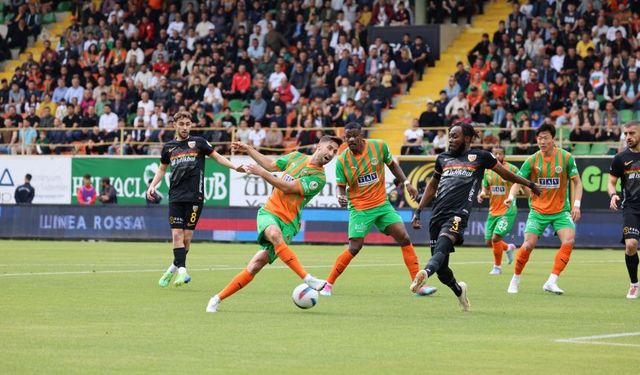 Alanyaspor ilk yarıyı önde bitirdi