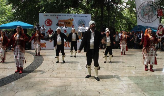 Mersin Mut'ta kayısı festivali yoğun katılımla başladı!