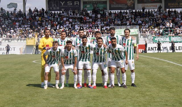 Serikspor şampiyonluk maçına çıkıyor! Serikliler maça akın etti