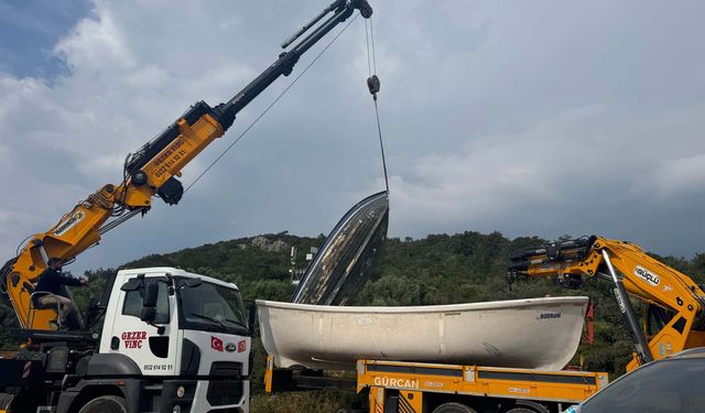 Bodrum’da sahipsiz tekneler kaldırıldı