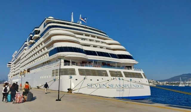 Bodrum'a Ege Denizi'nden turist akını