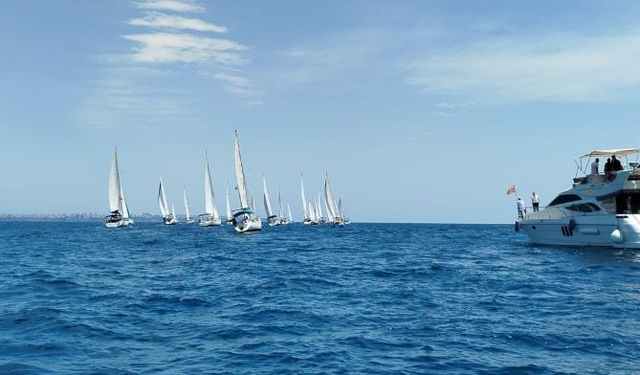 Antalya'da ikinci yelken şöleni: Rüzgarla dans ettiler!
