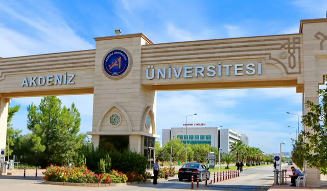 Eğitim-İş Antalya Şubesi: “Üniversiteler kuşatma altında”