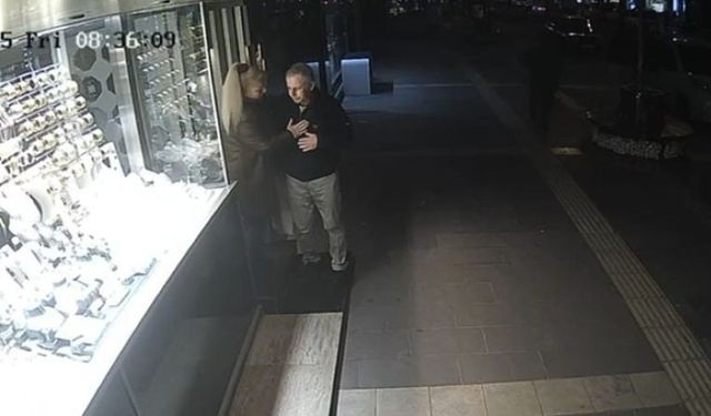 Aydın'da boğazına fındık kaçan adamı esnaf kurtardı