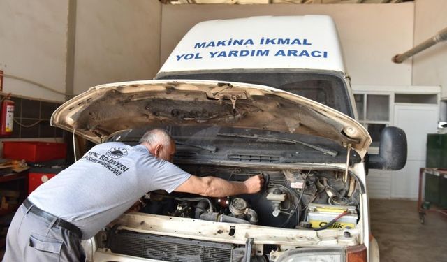 Kepez Belediyesi, araç bakım ve onarımlarını kendi atölyesinde yaparak tasarruf sağlıyor