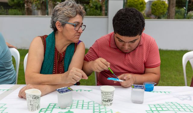 Engelsiz Yaşam Parkı'nda seramikle kurulan sevgi bağı