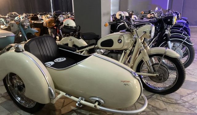 Mersin'de Kadir İnanır’ın filmindeki motosiklet bu koleksiyonda