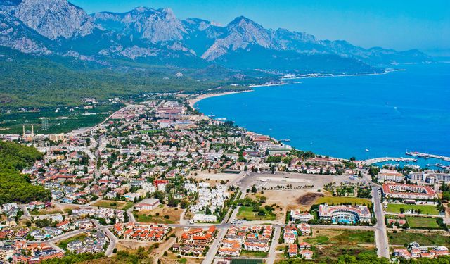 Saffet Yenigün, Antalya'nın o ilçesine karne verdi: Kan kaybediyor!