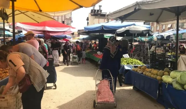 Antalya'daki 115 pazar yeri yetmiyor: Pazarcılar yeni semt pazarları istiyor