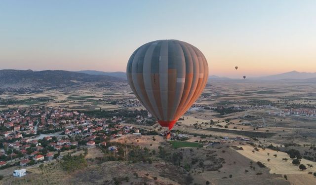 Salda gölü yeni turizm üssü oluyor: Balonlar, bilim ve triatlon bir arada