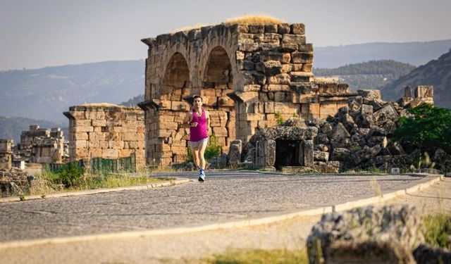 Denizli'de bir ilk! Lykos Yarı Maratonu Pamukkale travertenlerinde gerçekleştirilecek