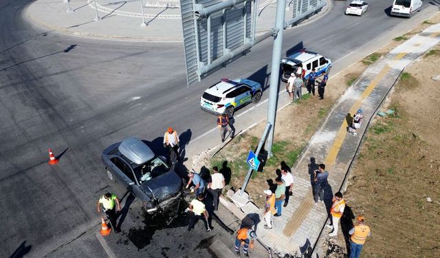 Karaman'da otomobil ve minibüs kazası: 6'sı Rus, 8 yaralı