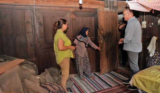 Alanya'da yıkık evin yerine umut geldi: Meryem Teyzeye konteyner ev