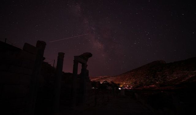 Perseid meteor yağmuru, Kindos Antik Kenti’ni ışıldattı