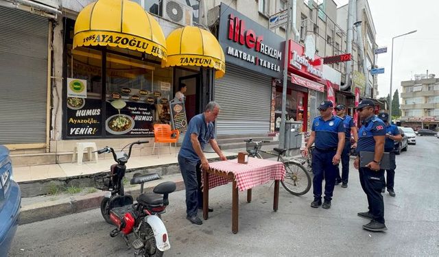 Mersin Tarsus'ta kaldırım işgaline geçit yok!