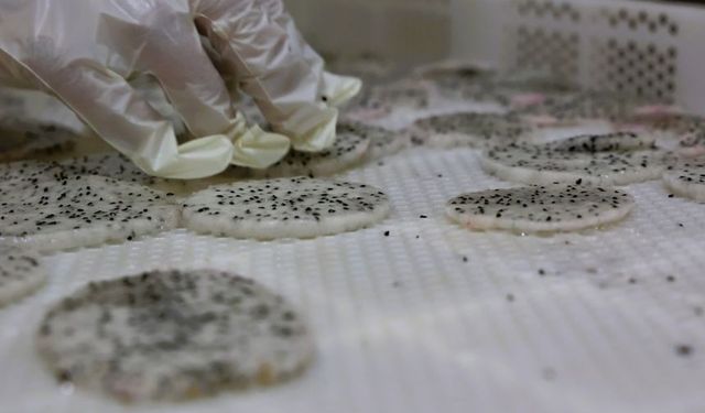 Antalya'da ejder meyvesini böyle yediniz mi?