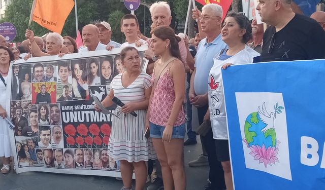 Antalya Emek ve Demokrasi Güçleri'nden 'Savaşa hayır, barışa hemen şimdi' eylemi!