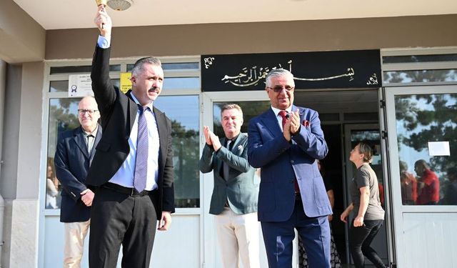 Kemer'de ders zili Kaymakam Solmaz'dan!