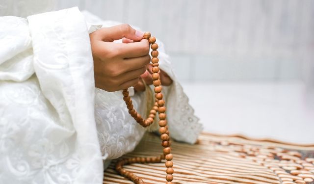 Yatılı okullar tarikatların eline mi düşüyor?