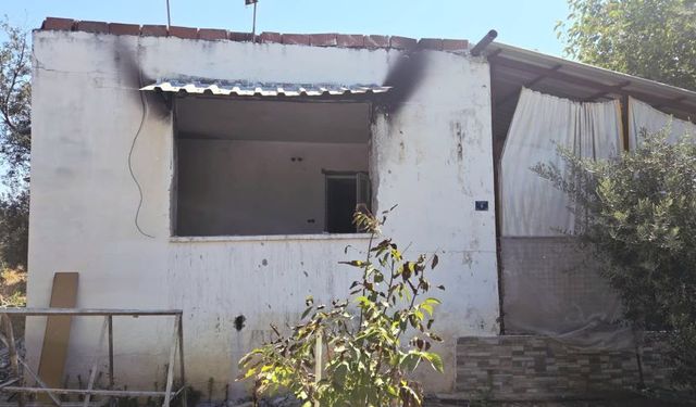 Aksu’da evi yanan mağdur aileye belediye sahip çıktı