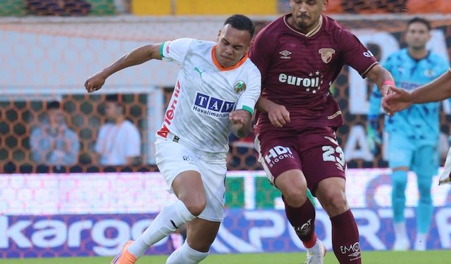 Antalyaspor, Gaziantep deplasmanında ilk yarıyı 3-0 yenik kapattı