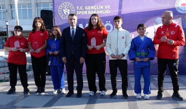 Burdur’da Amatör Spor Haftası coşkusu ödüllerle noktalandı