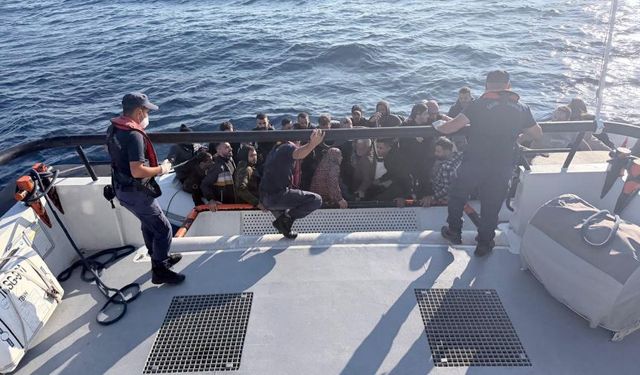 Bodrum açıklarında 35 göçmen yakalandı