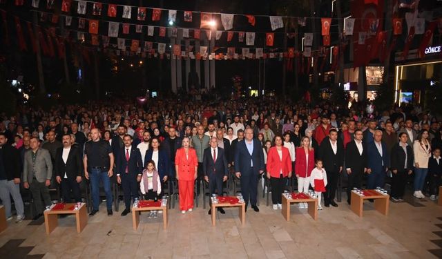 Kumluca’da 29 Ekim coşkusu