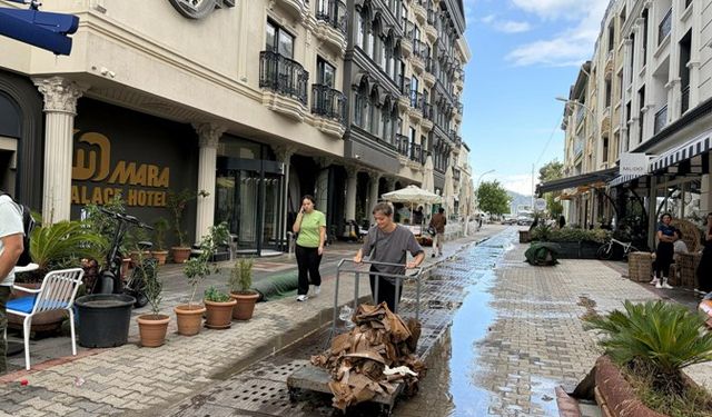 Fethiye'de su baskını mesaisi!